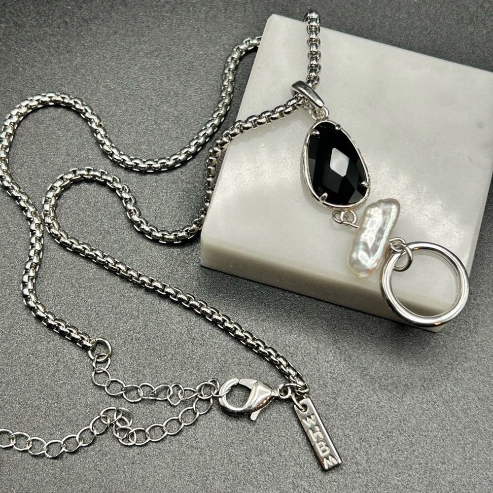 L44 WHBM pendant necklace silver tone black pearl hoop drop